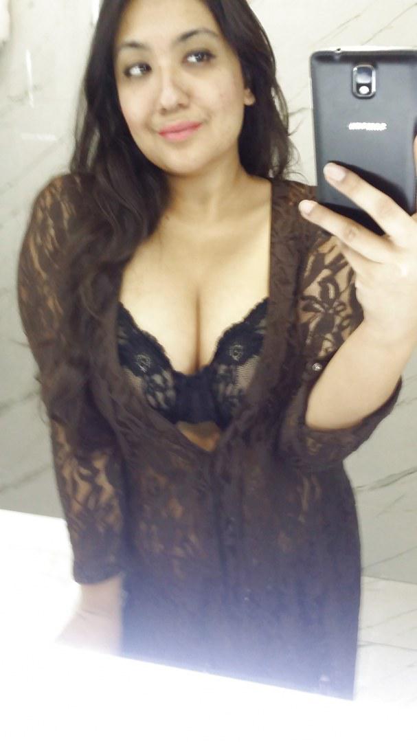 Zara29 uit Zuid-Holland,Nederland